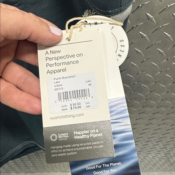 NWT!! Vuori Puerto Board short size 36 Green - Picture 3 of 5